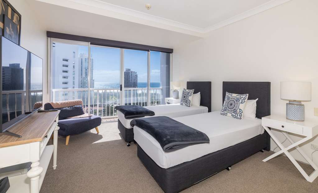 BEL AIR ON BROADBEACH-guestroom-Guest Room,On-Site.jpg