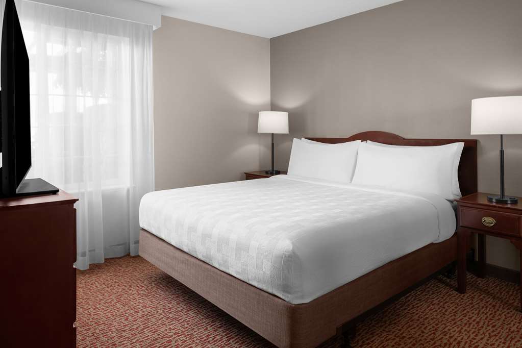 LARKSPUR LANDING MILPITAS EXT STAY-guestroom-Guest Room,Suite,On-Site.jpg