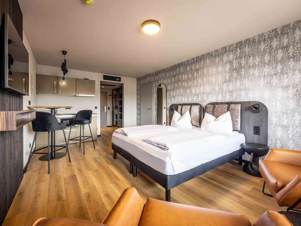 ibis Styles Aalen-guestroom-Guest Room,On-Site.jpg