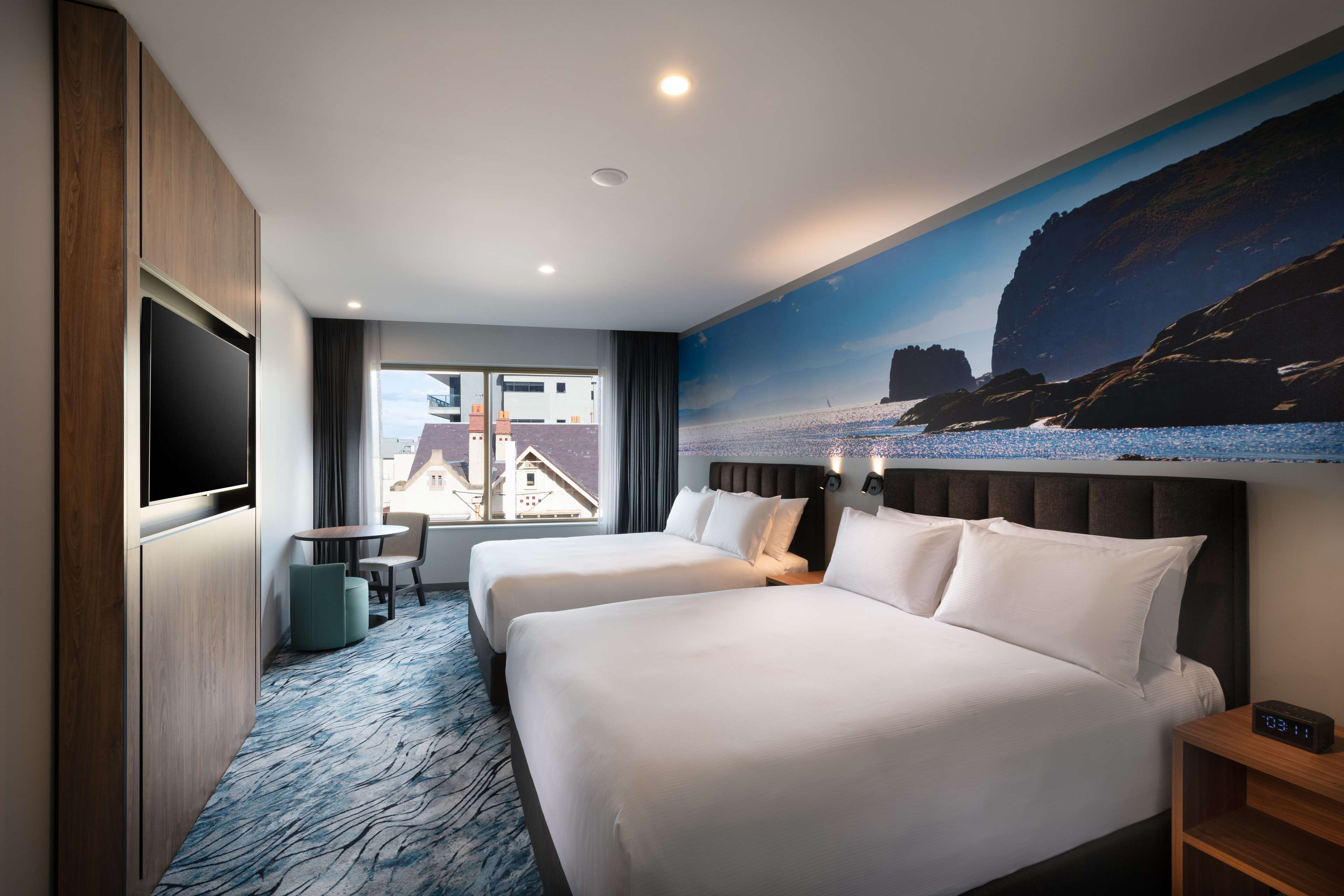DoubleTree by Hilton Hobart Room Type - 2 QUEEN DELUXE RM WATER VW