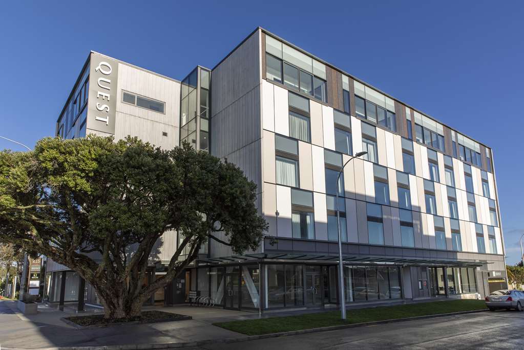 Quest Takapuna