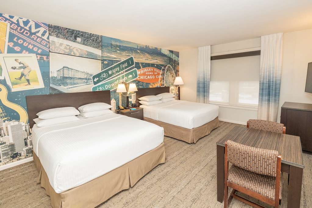 Hotel Versey Chicago Lincoln Park - Tap to explore photos