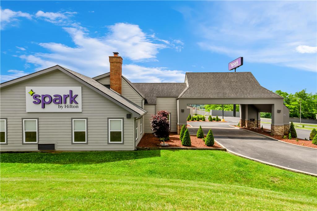 Spark by Hilton Wytheville Holston Rd I
