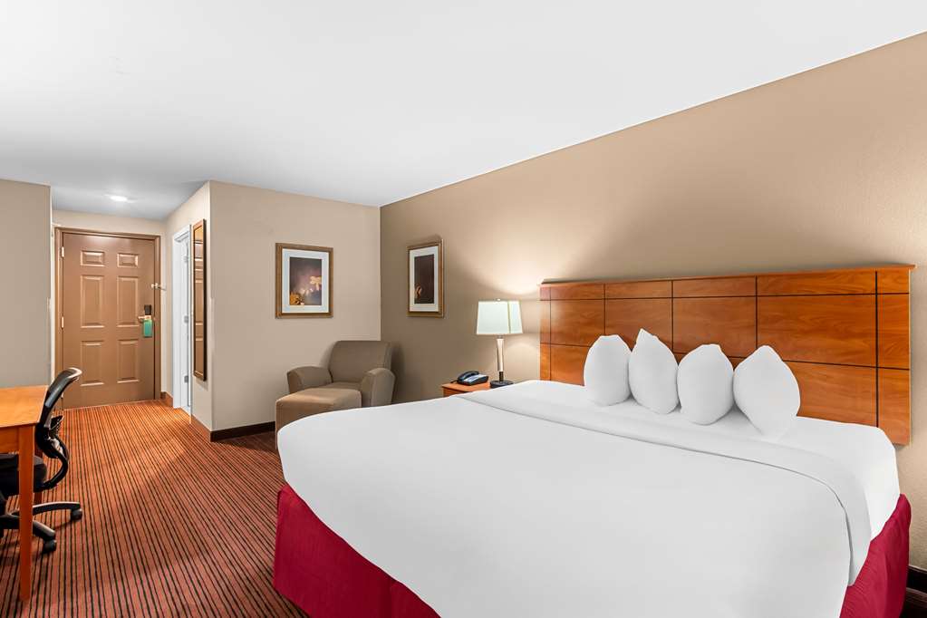 QUALITY INN - Hotel in Blackwell, OK | The Vendry