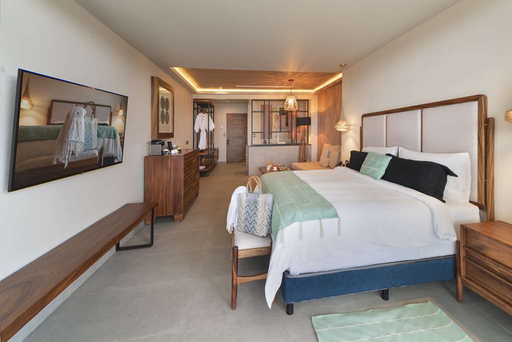 MVNGATA BEACH HOTEL-guestroom-Guest Room,On-Site.jpg