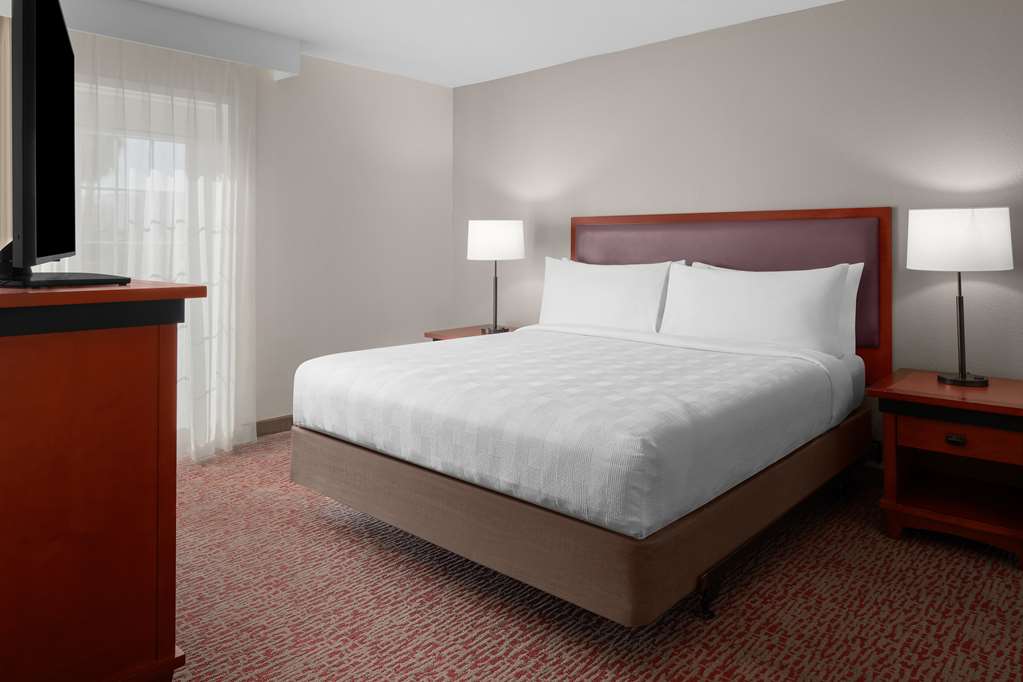 LARKSPUR LANDING SUNNYVALE EXT STAY-guestroom-Guest Room,Suite,On-Site.jpg