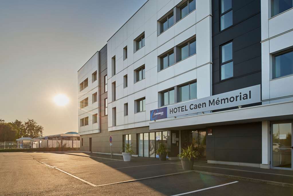 Fasthotel Caen Memorial