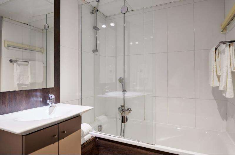 HC Hotel Ligo-guestroom-Guest Room,On-Site.jpg