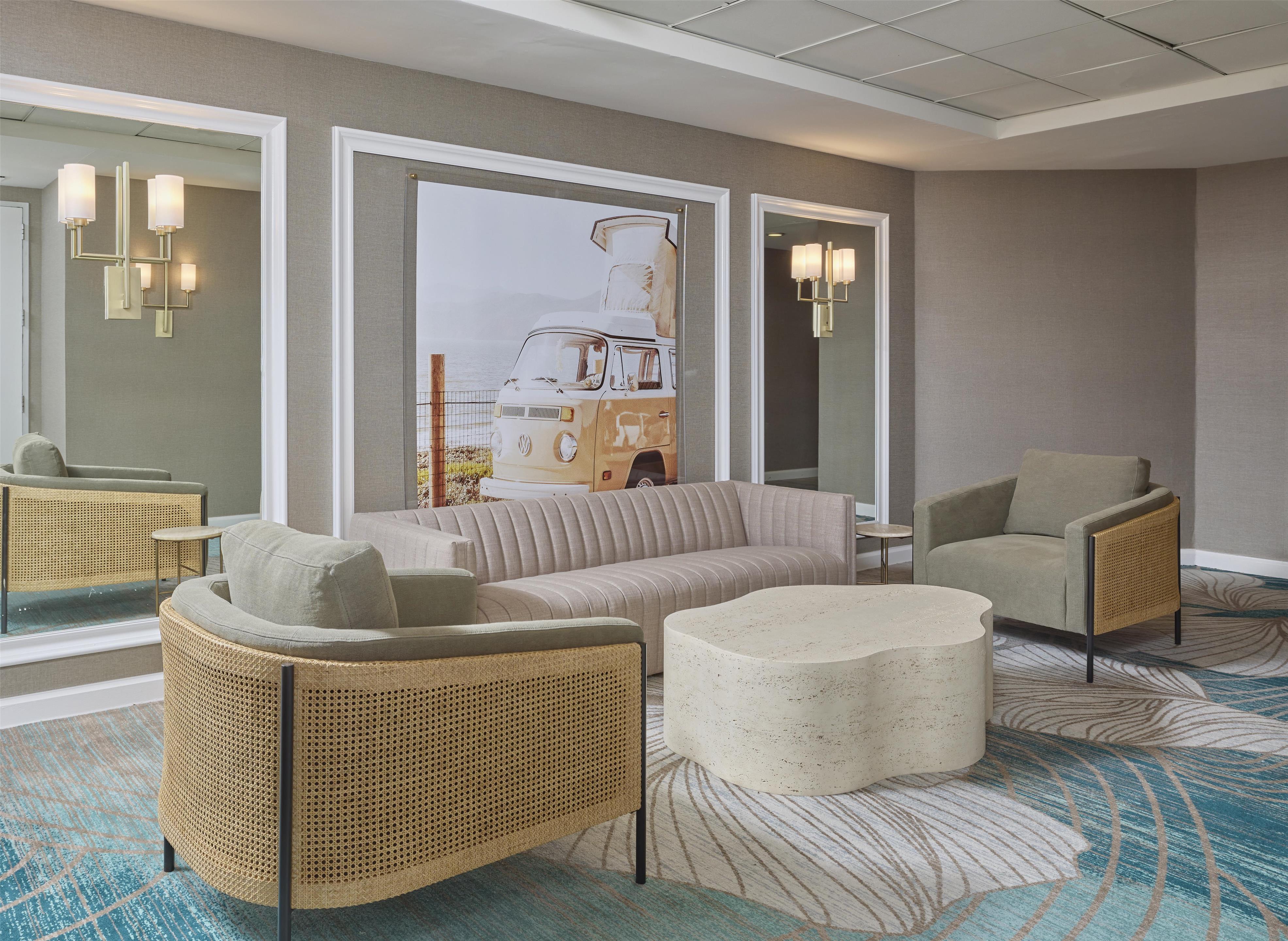 Meeting Room | Hyatt Centric Delfina Santa Monica