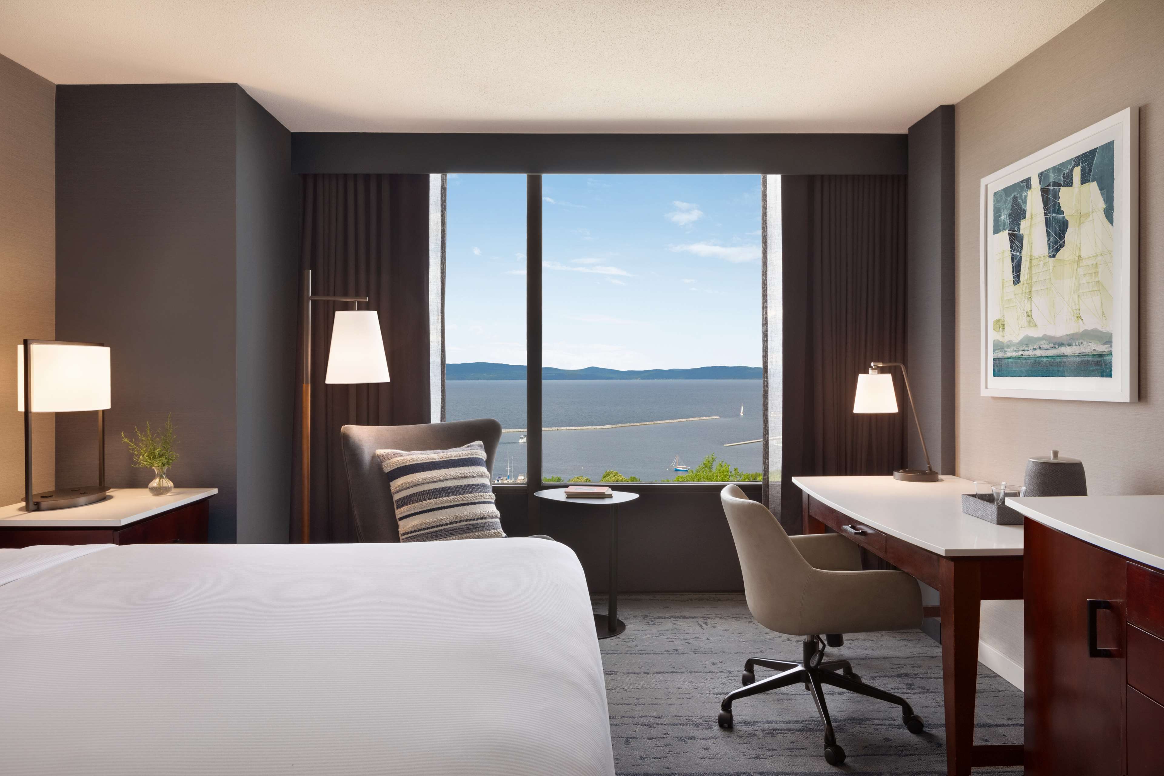 Hotel Champlain Burlington, Curio Collection by Hilton Room Type - 1 KING PREMIUM LAKE VIEW Hotel Champlain Burlington, Curio Collection by Hilton Room Type - 1 KING PREMIUM LAKE VIEW