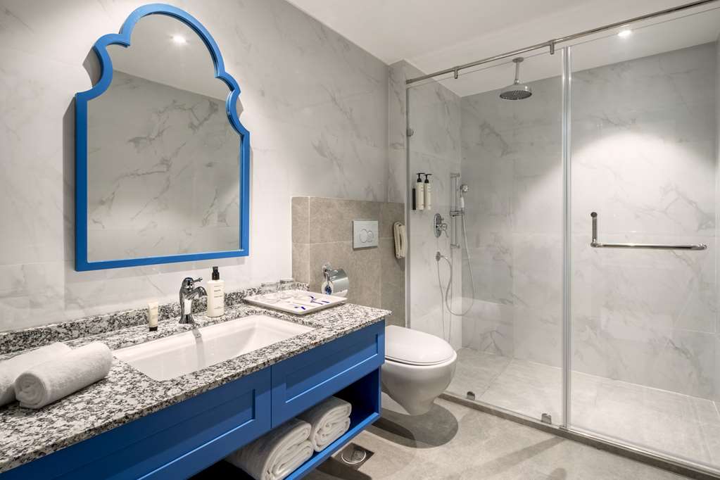 MJ SAROVAR PORTICO HARIDWAR-guestroom-Guest Room,Bathroom,On-Site.jpg