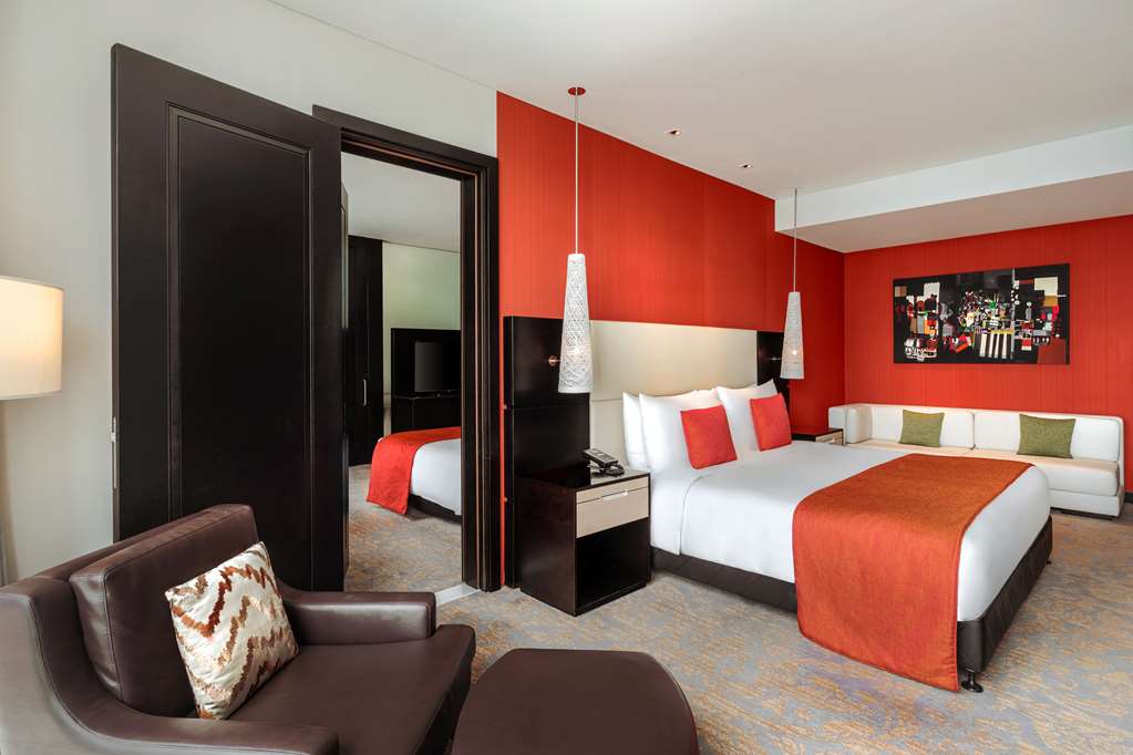 NH COLLECTION COLOMBO-guestroom-Guest Room,On-Site.jpg