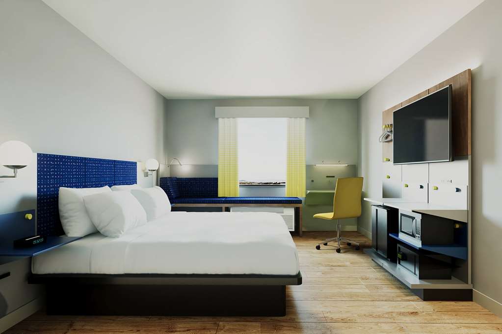 MICROTEL PRATTVILLE MONTGOMERY-guestroom-Guest Room,On-Site.jpg