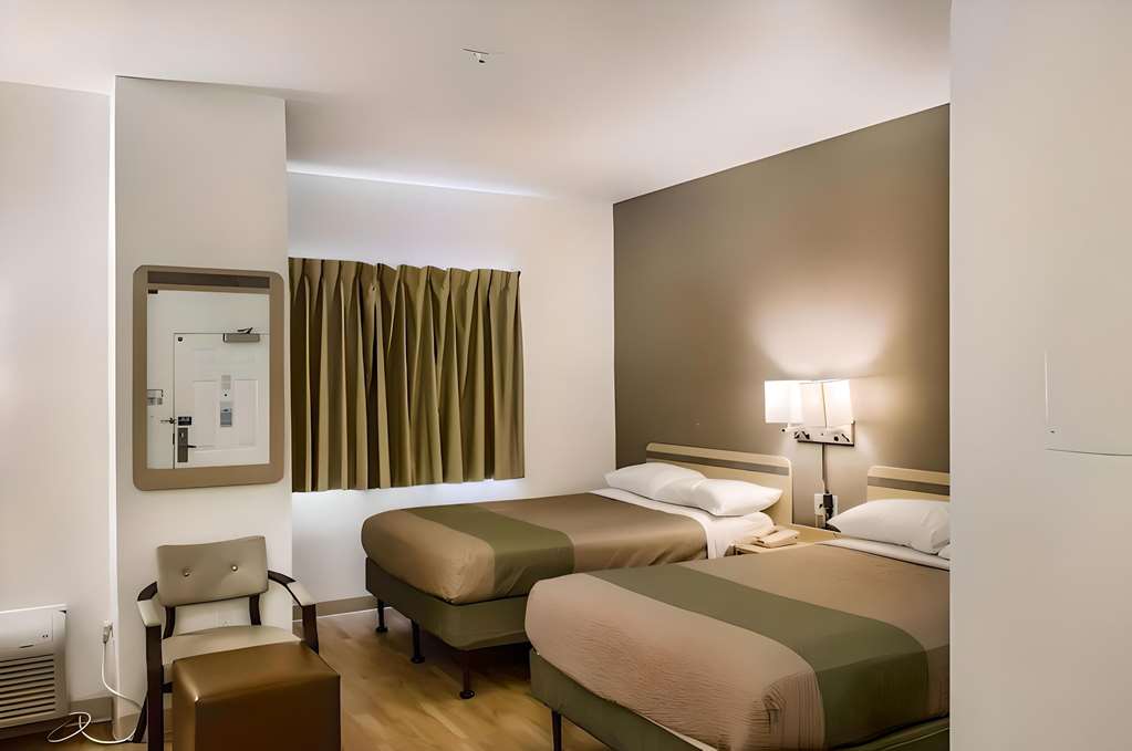 RODEWAY INN FISHERS INDIANAPOLIS-guestroom-Guest Room,On-Site.jpg