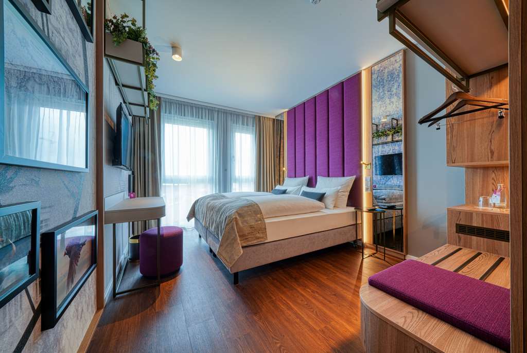 FOURSIDE HOTEL RINGSHEIM, TRADEMARK-guestroom-Guest Room,On-Site.jpg