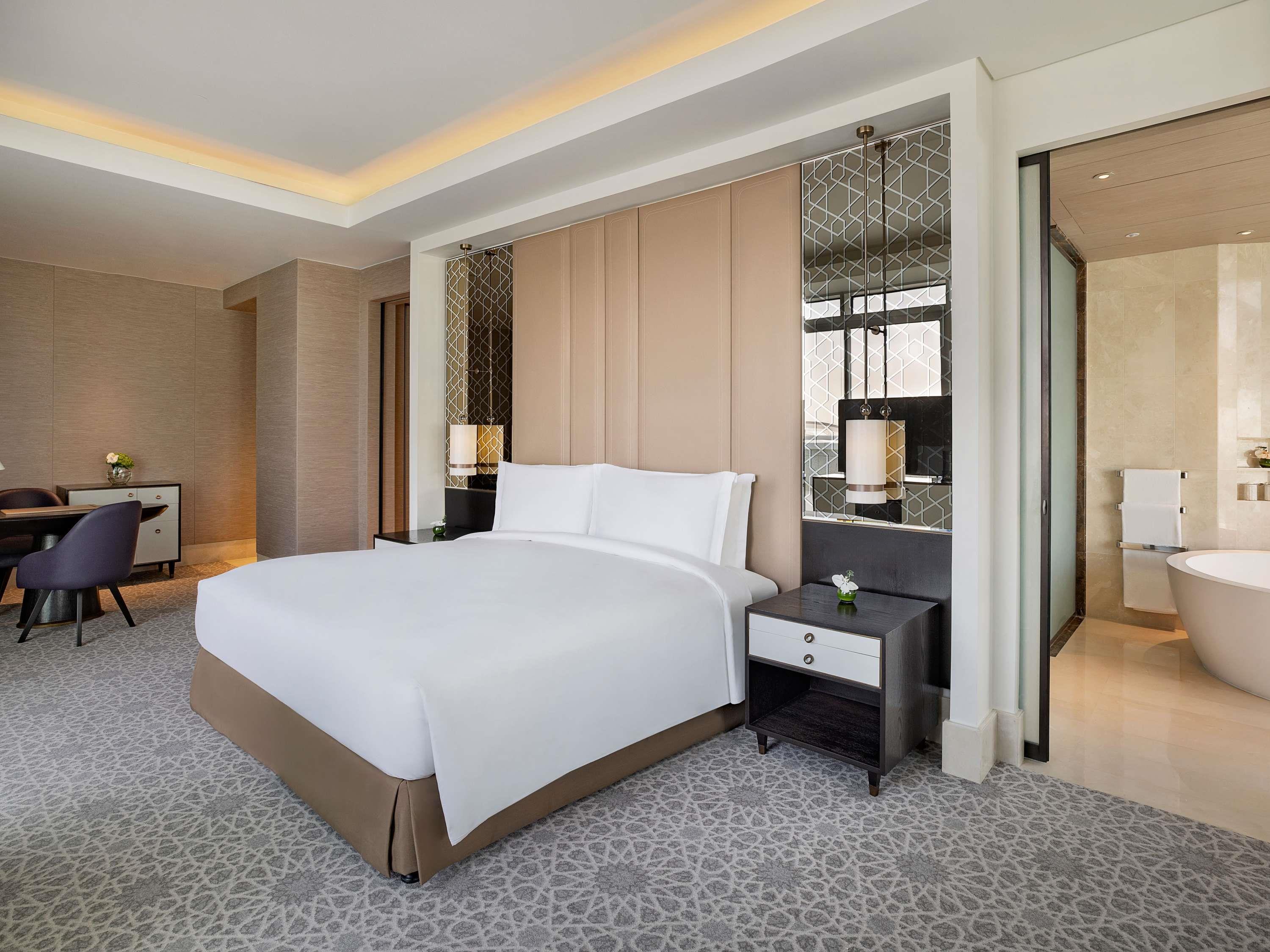 Sofitel Riyadh Hotel & Convention Centre Room Type - Junior Suite with Terrace 64 SQM City View, 1 King Bed