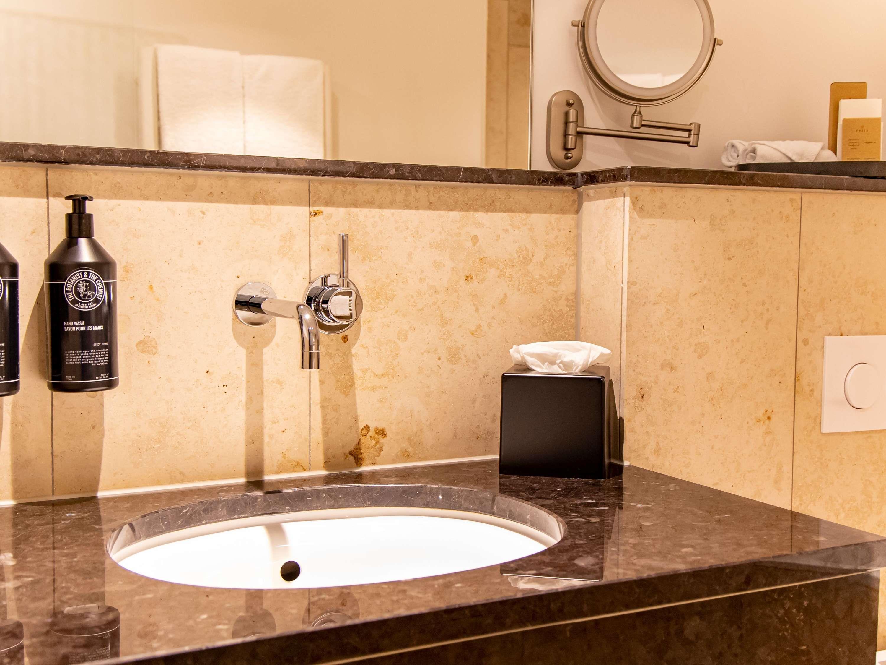 MUZE Hotel D Room Type - Deluxe room with 1 double size bed, city view MUZE Hotel D Room Type - Deluxe room with 1 double size bed, city view