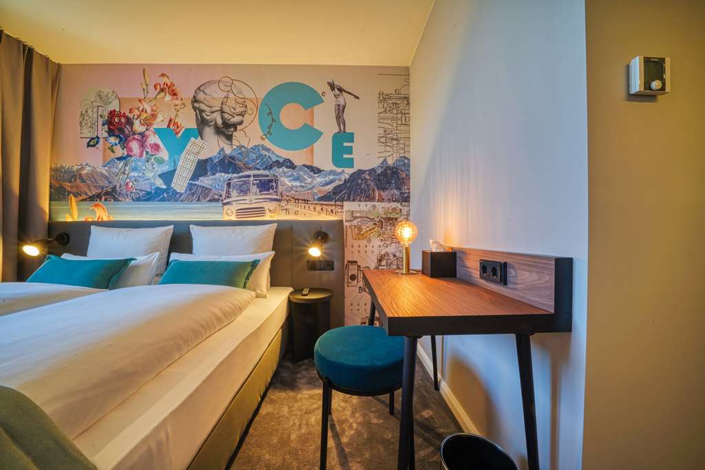 NYCE HOTEL ULM-guestroom-Guest Room,On-Site.jpg