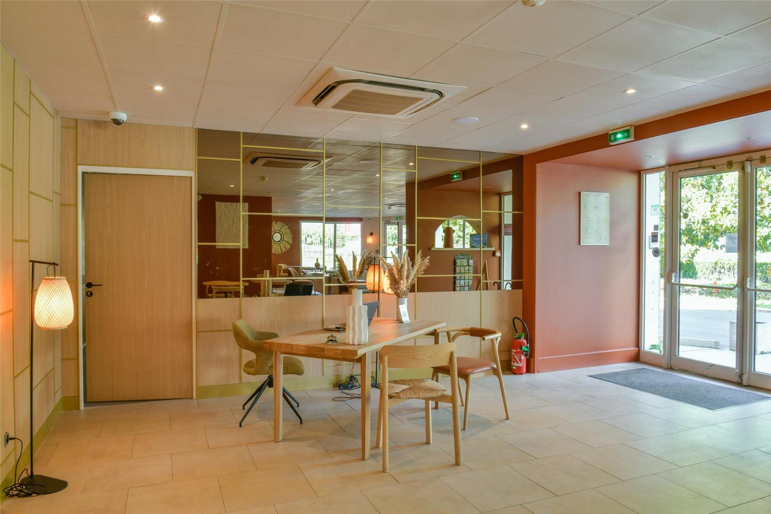 B Hotel Olympia