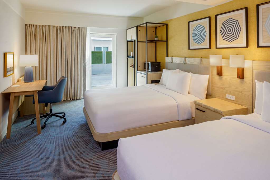 Hilton Garden Inn Dana Point Doheny Beach - Tap to explore photos