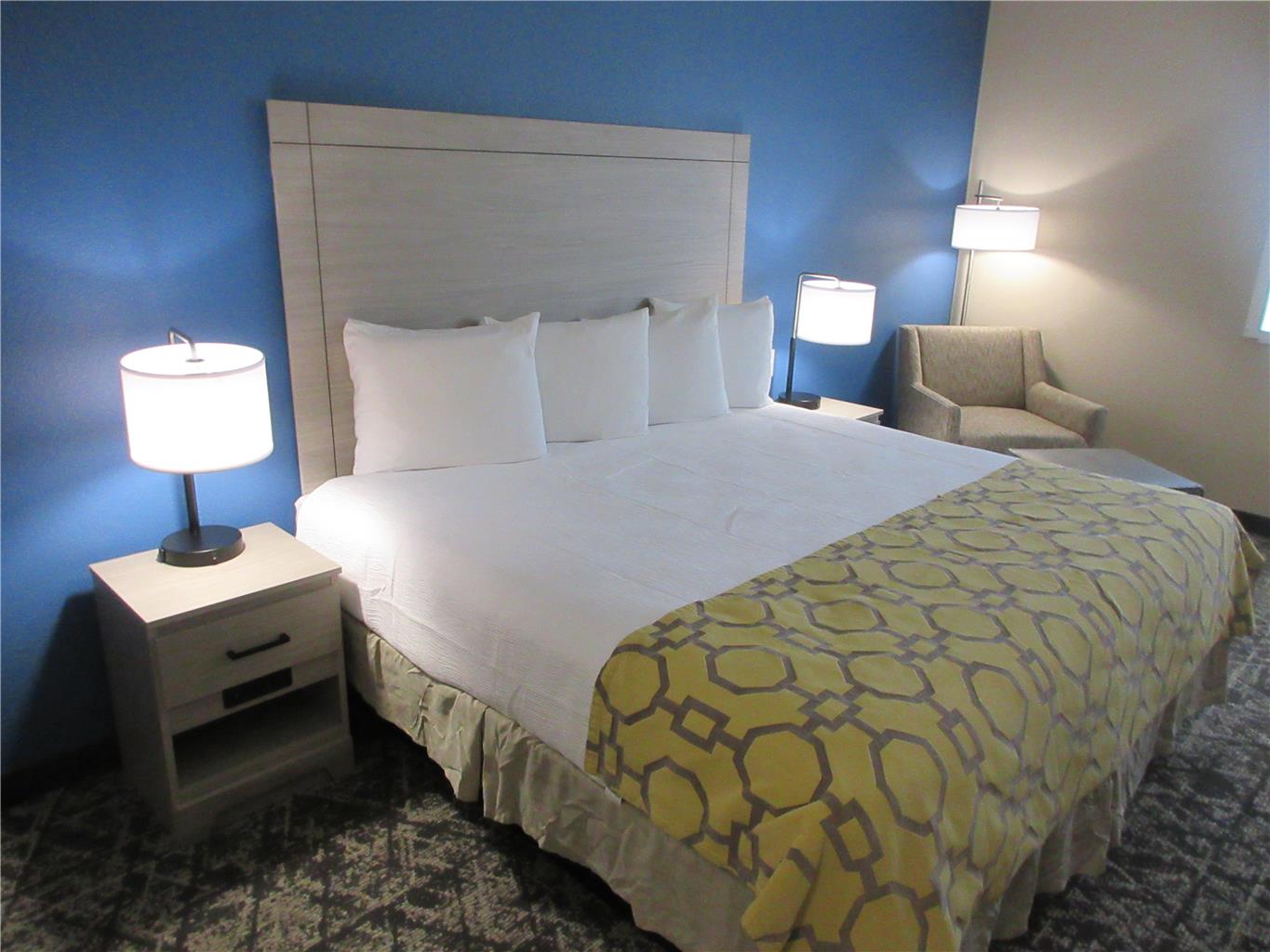 Best Western Decatur Inn-guestroom-Guest Room,Suite,On-Site.jpg