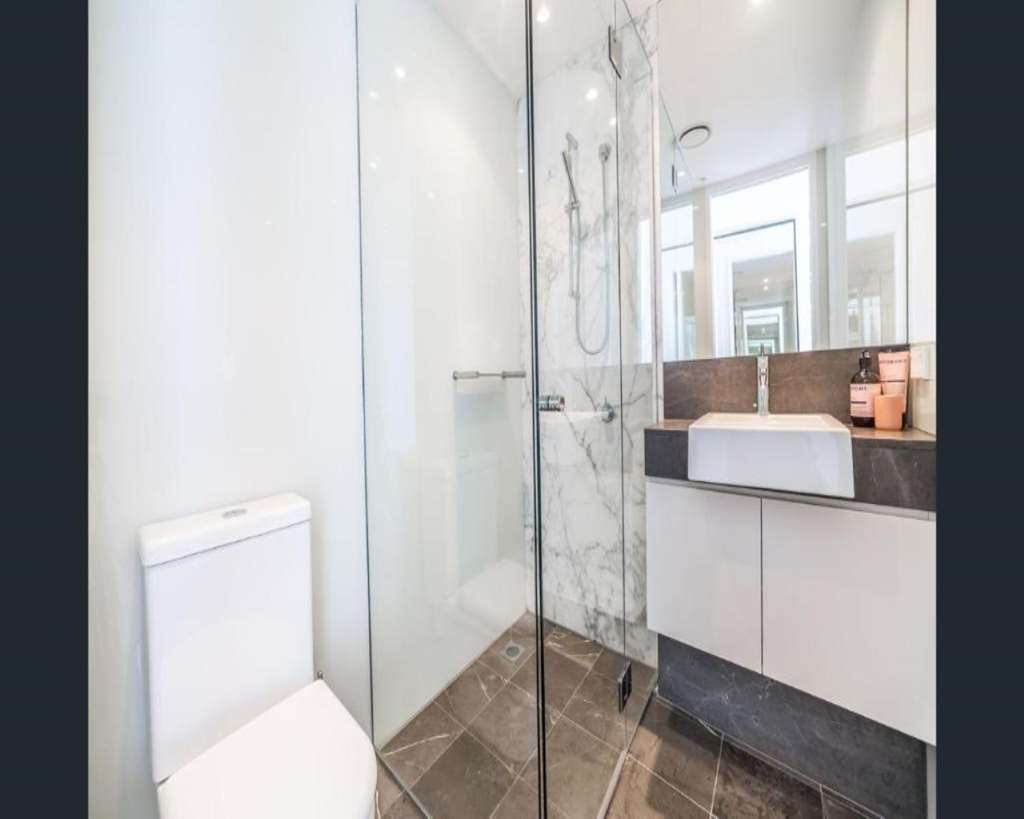 ARTIQUE RESORT SURFERS PARADISE-guestroom-Guest Room,On-Site.jpg
