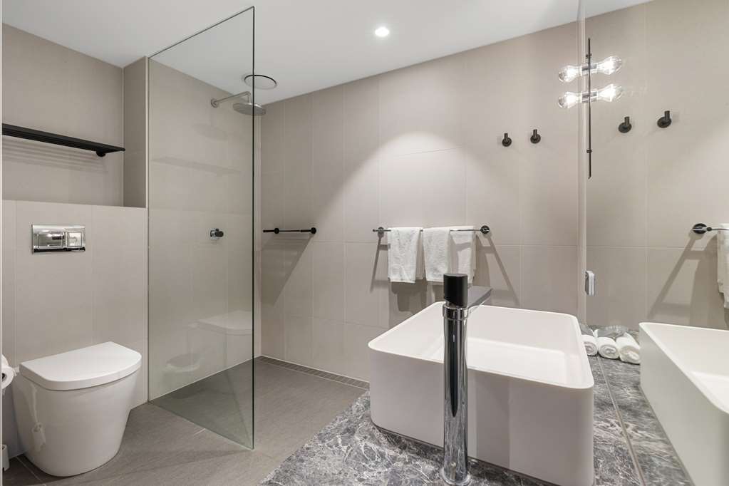 CLARION APARTMENTS SOUTH MELBOURNE-guestroom-Guest Room,Bathroom,On-Site.jpg