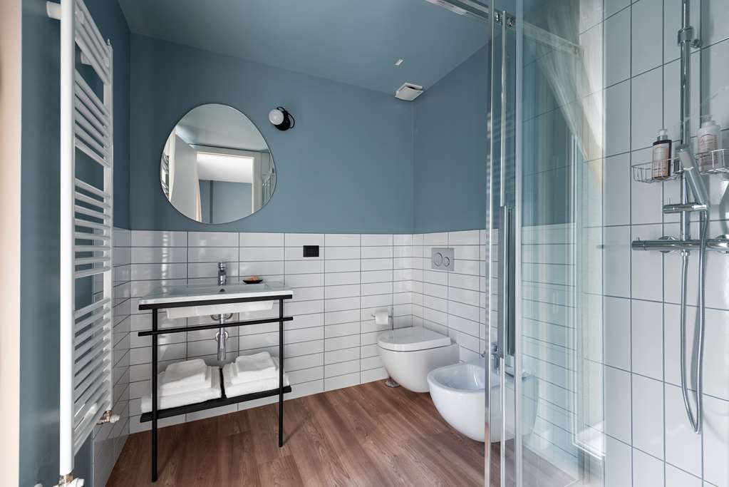 HT HOTEL TRIESTE-guestroom-Guest Room,On-Site.jpg