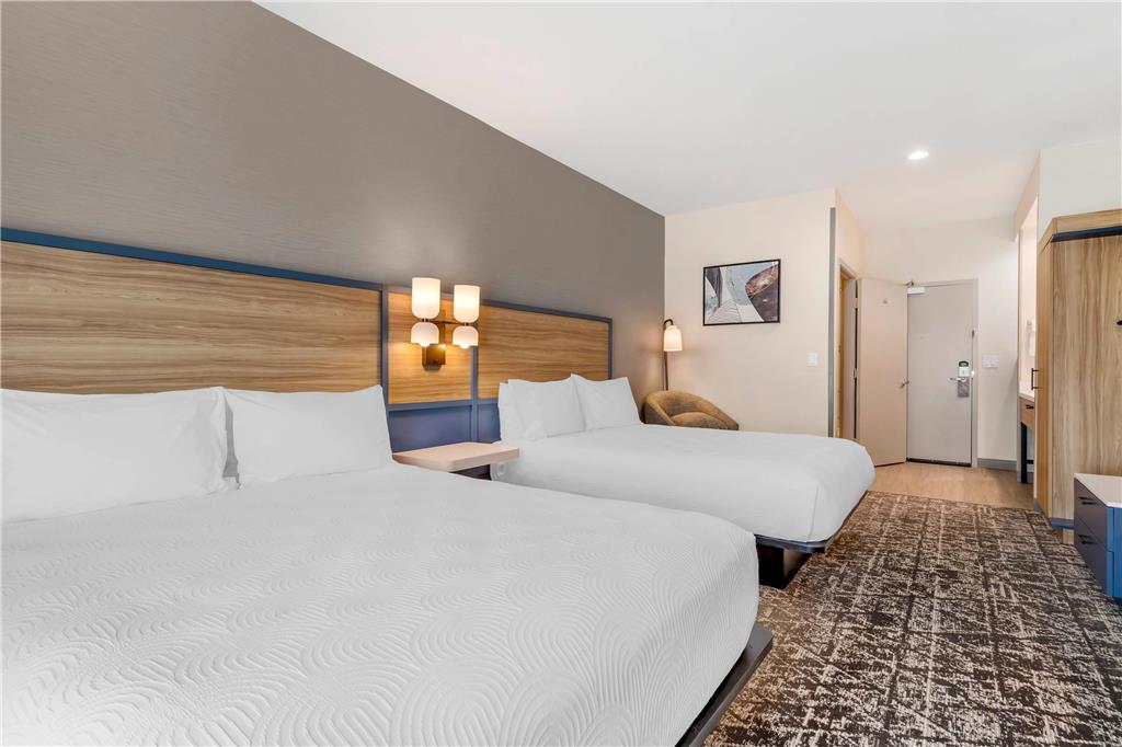 COUNTRY INN AND SUITES BY RADISSON-guestroom-Guest Room,On-Site.jpg