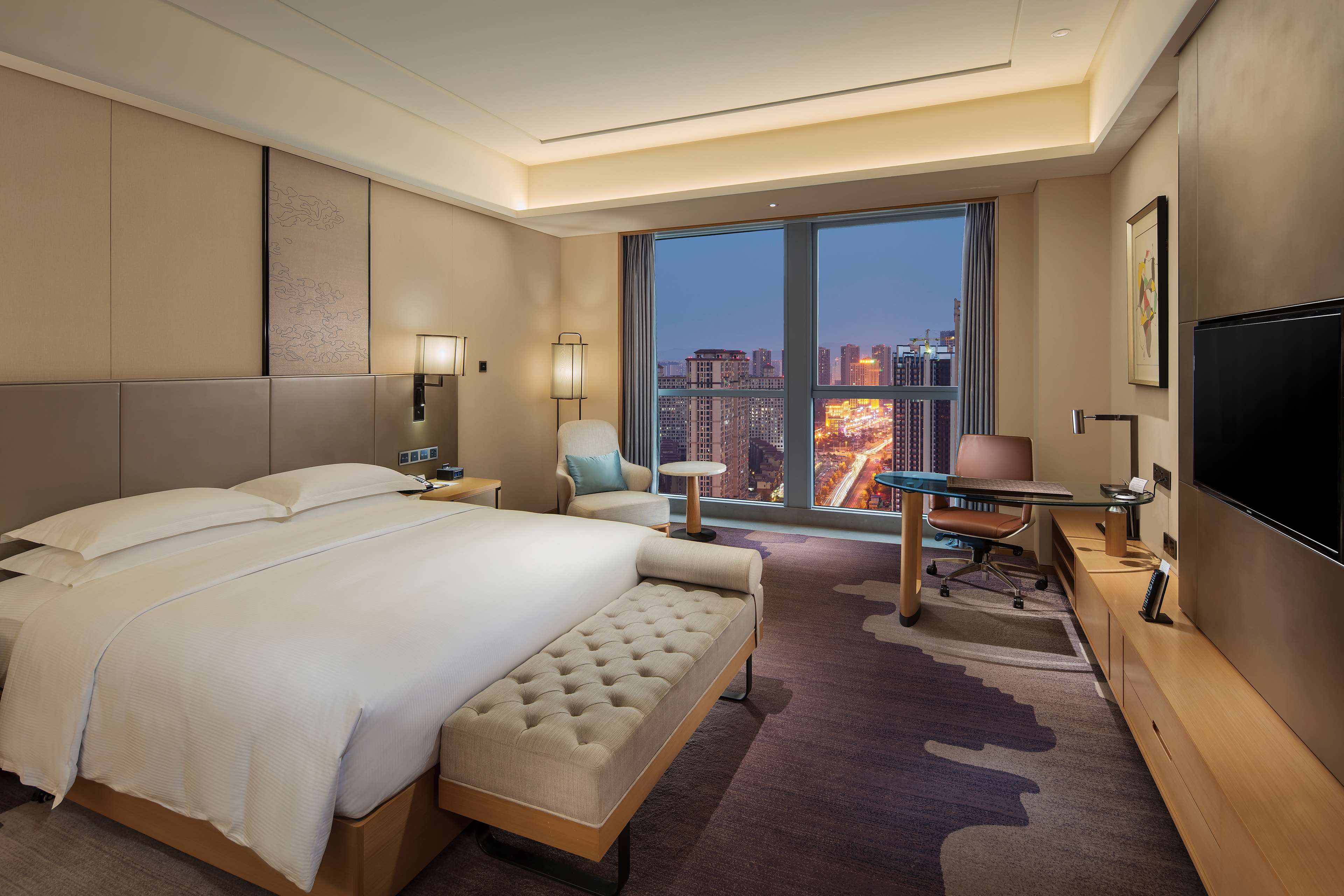 DoubleTree by Hilton Chengdu - Longquanyi Room Type - KING DELUXE RM HIGH FLOOR