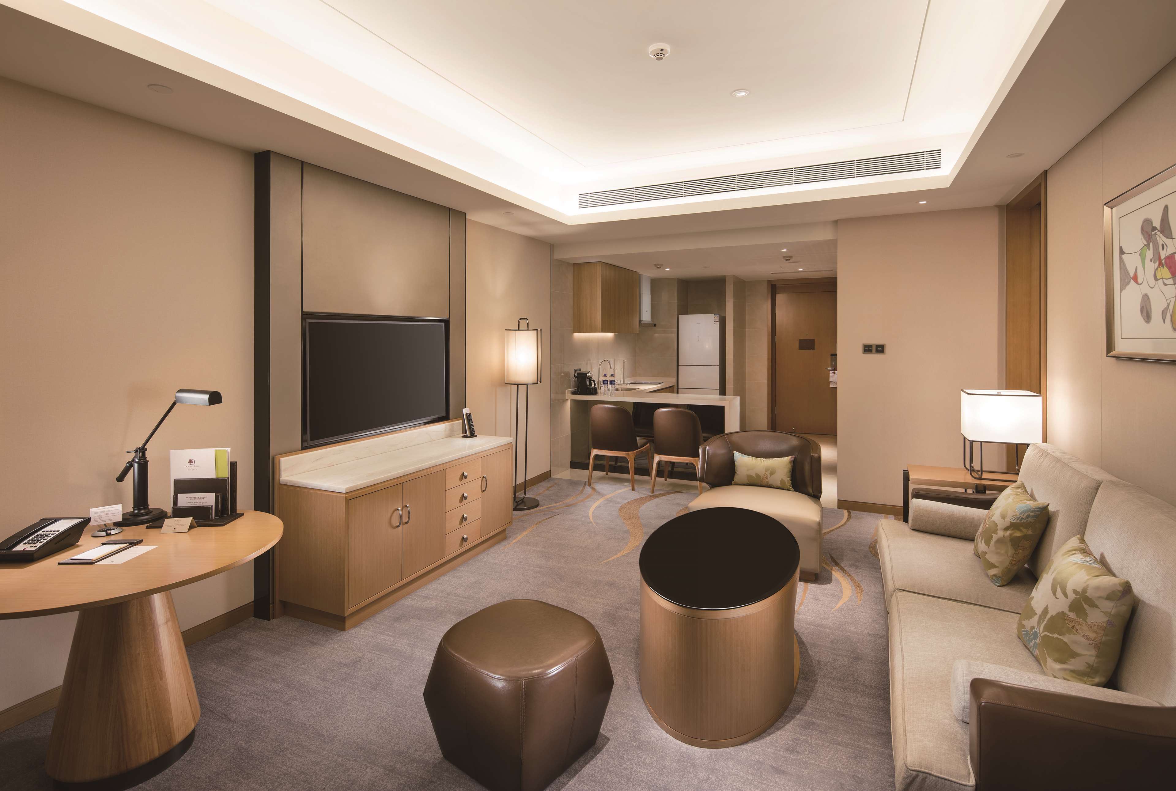 DoubleTree by Hilton Chengdu - Longquanyi Room Type - KING ONE BEDROOM APARTMENT