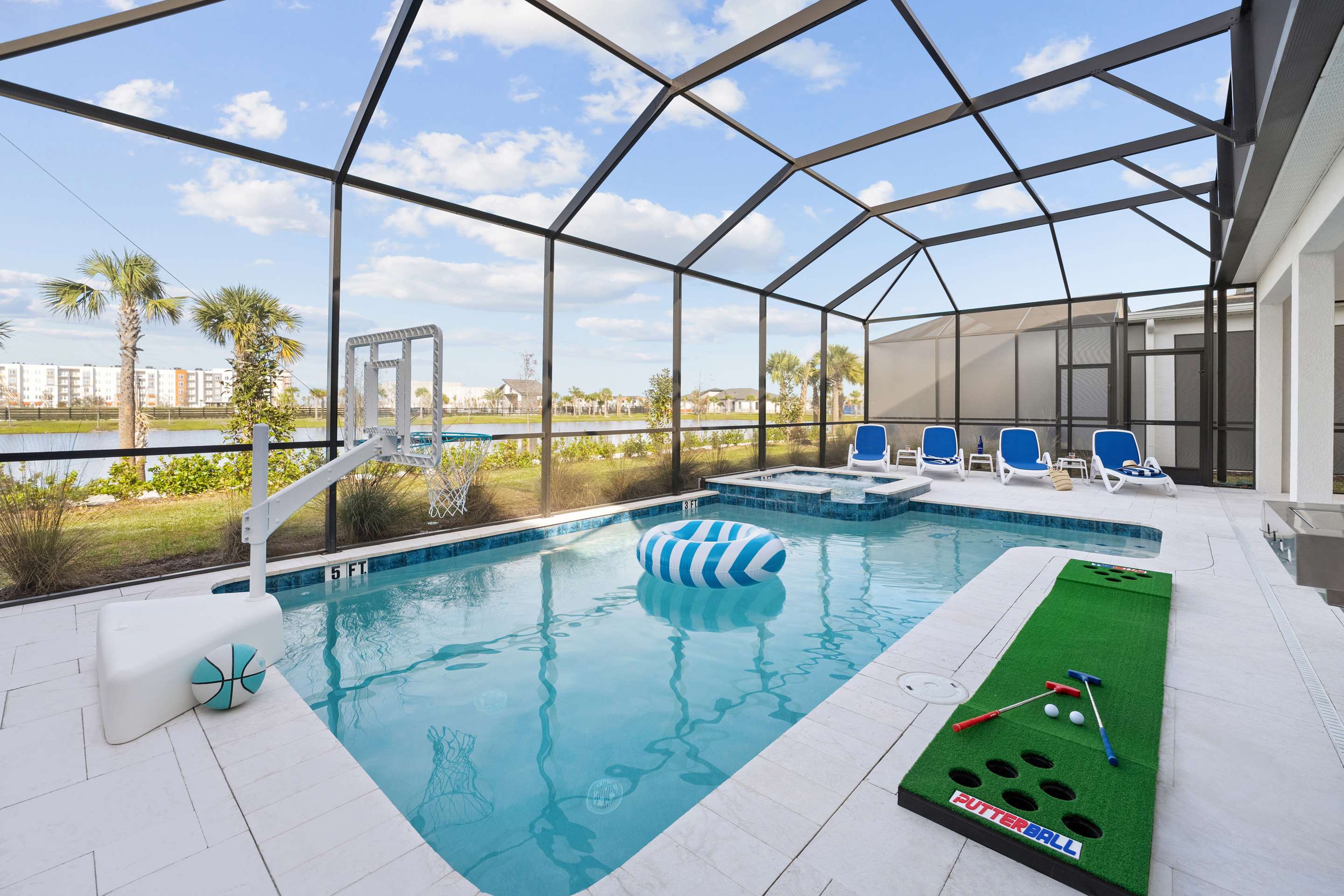 VORBG Swimming Pool | Villatel Orlando Resort