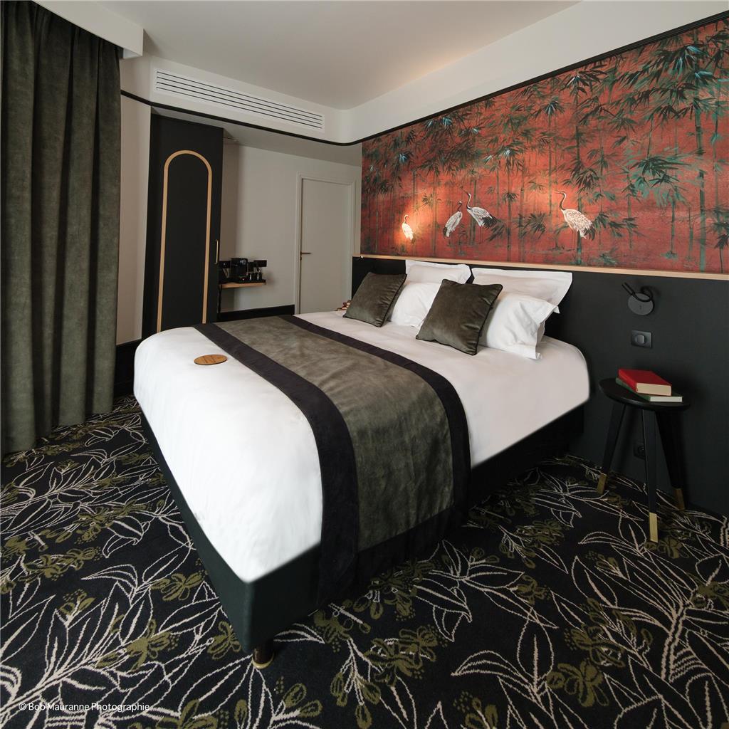HOTEL LE REGINA-guestroom-Guest Room,Suite,On-Site.jpg