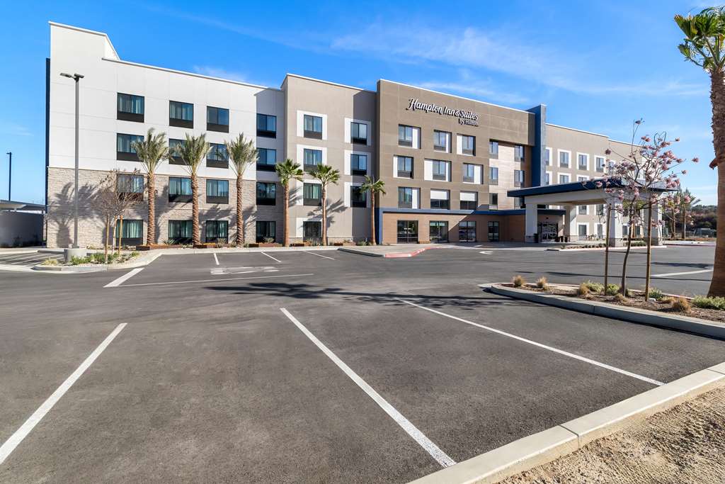 Hampton Inn and Suites by Hilton Corona