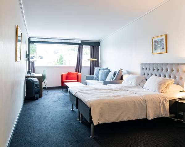 1 Double Bed, Non-Smoking, Family Room, Work Desk, Wi-Fi, Full Breakfast