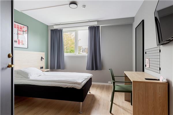 1 Single Bed, Non-Smoking, Standard Room, Work Desk, Wi-Fi, Full Breakfast