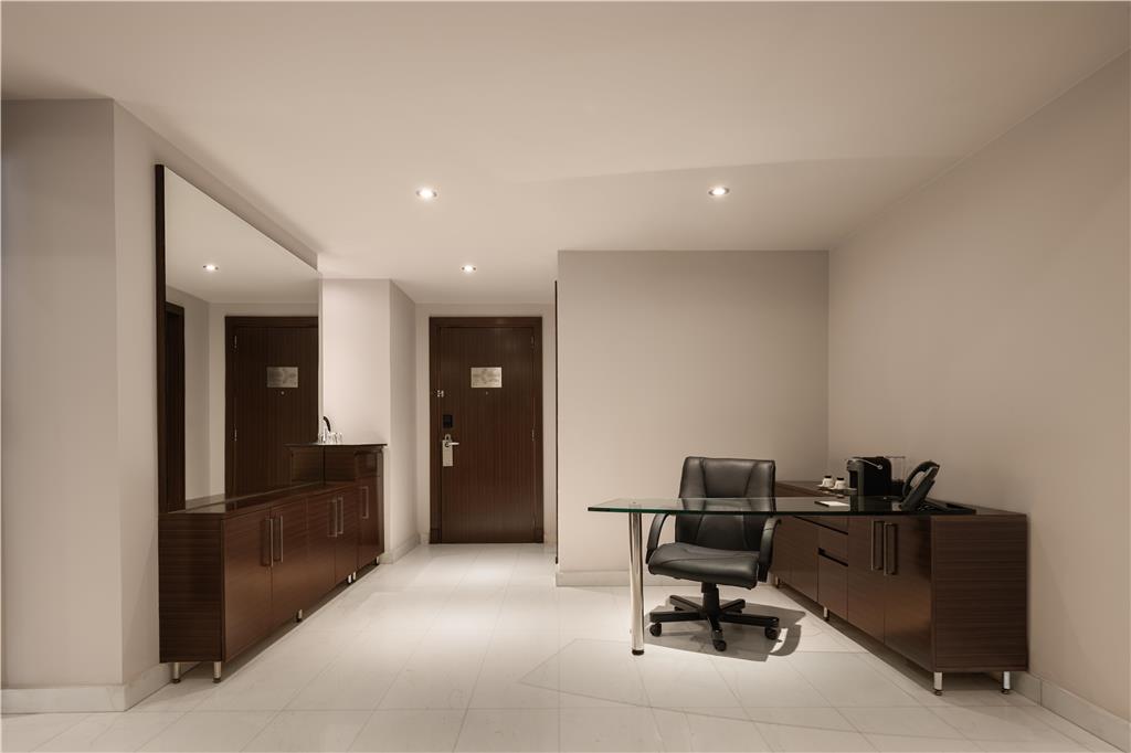 Dusit Thani LakeView Cairo-guestroom-Guest Room,Suite,On-Site.jpg