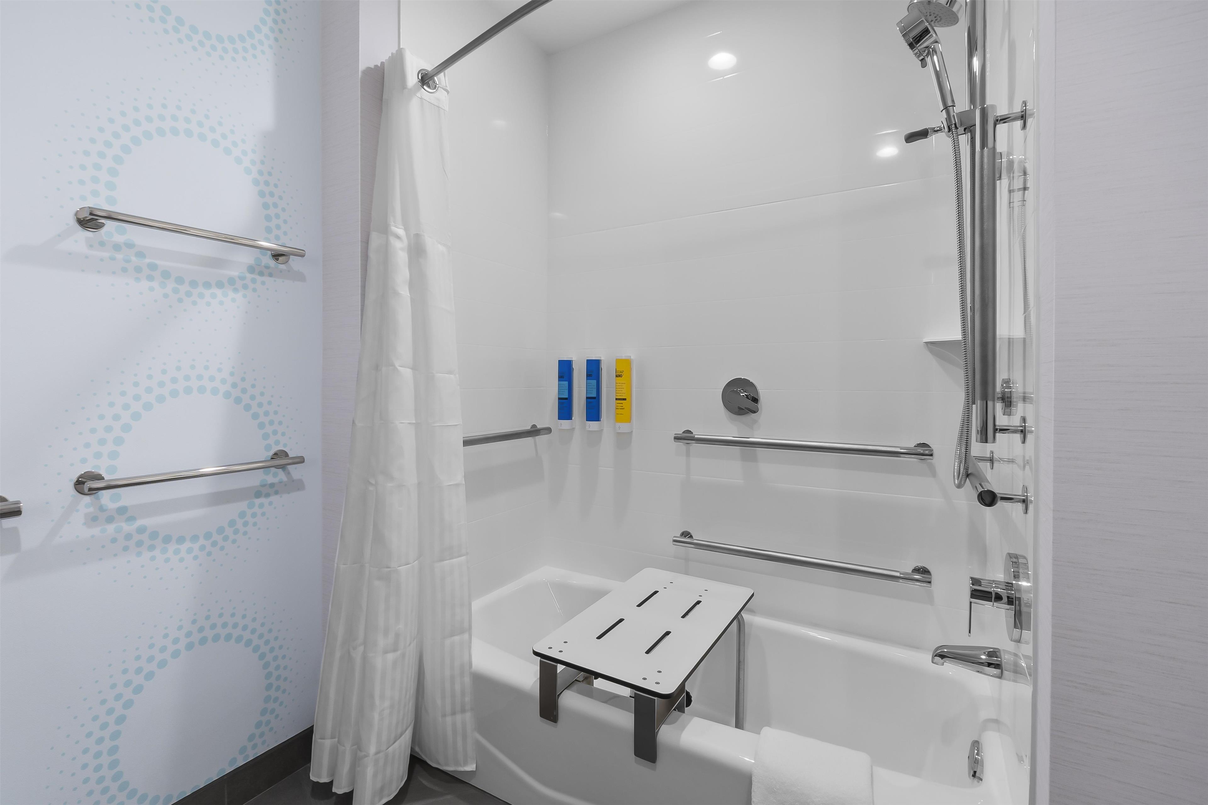 Tru by Hilton Cape Girardeau - Tap to explore photos