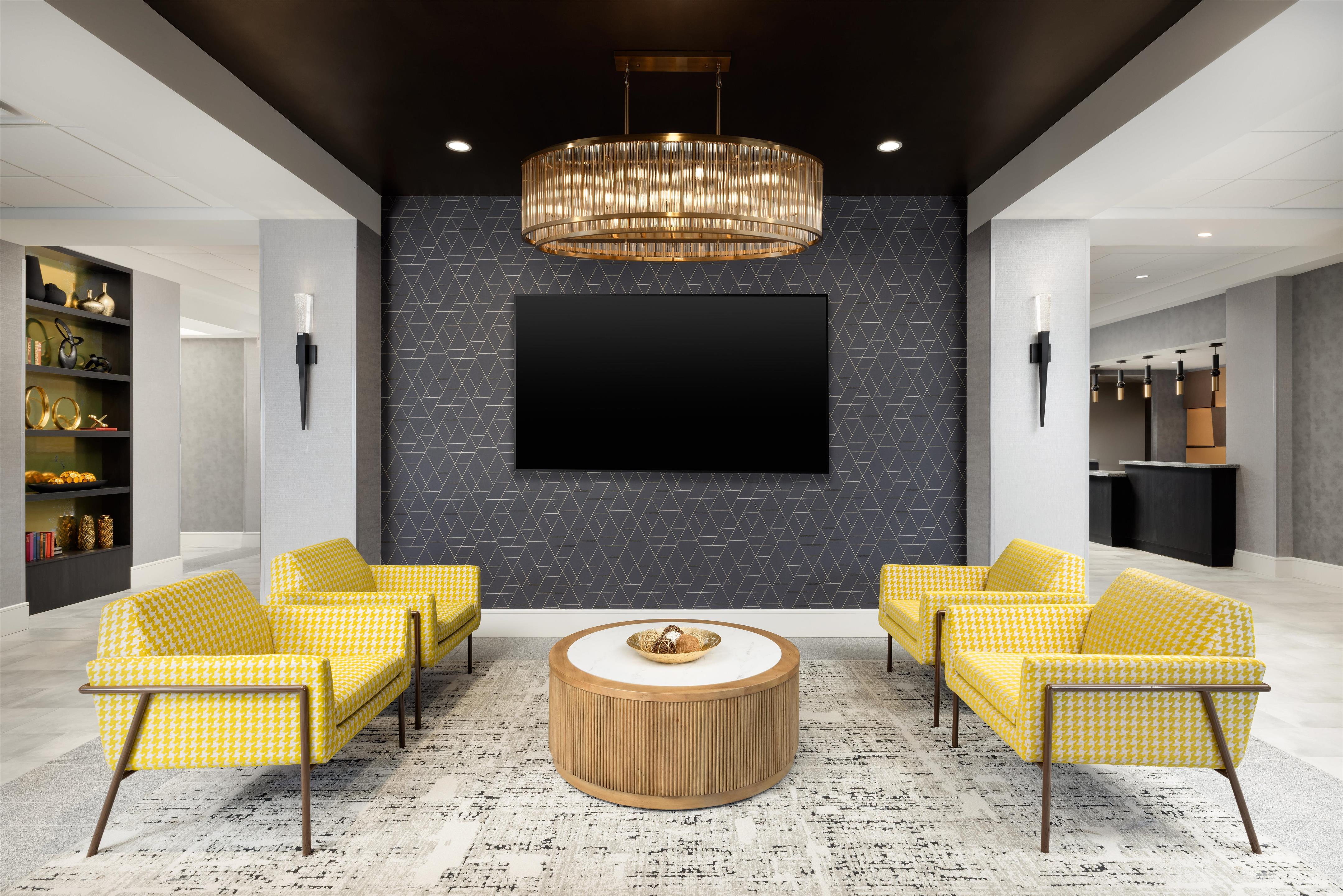 Lobby | DoubleTree by Hilton Downtown Concord