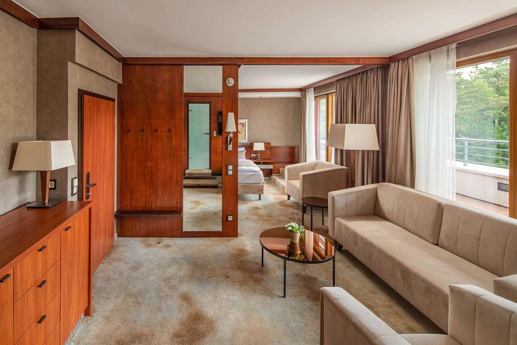 FAGUS HOTEL CONFERENCE SPA-guestroom-Guest Room,Suite,On-Site.jpg