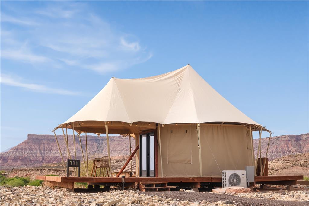Zion Wildflower Resort - Glamping Zion National Park
