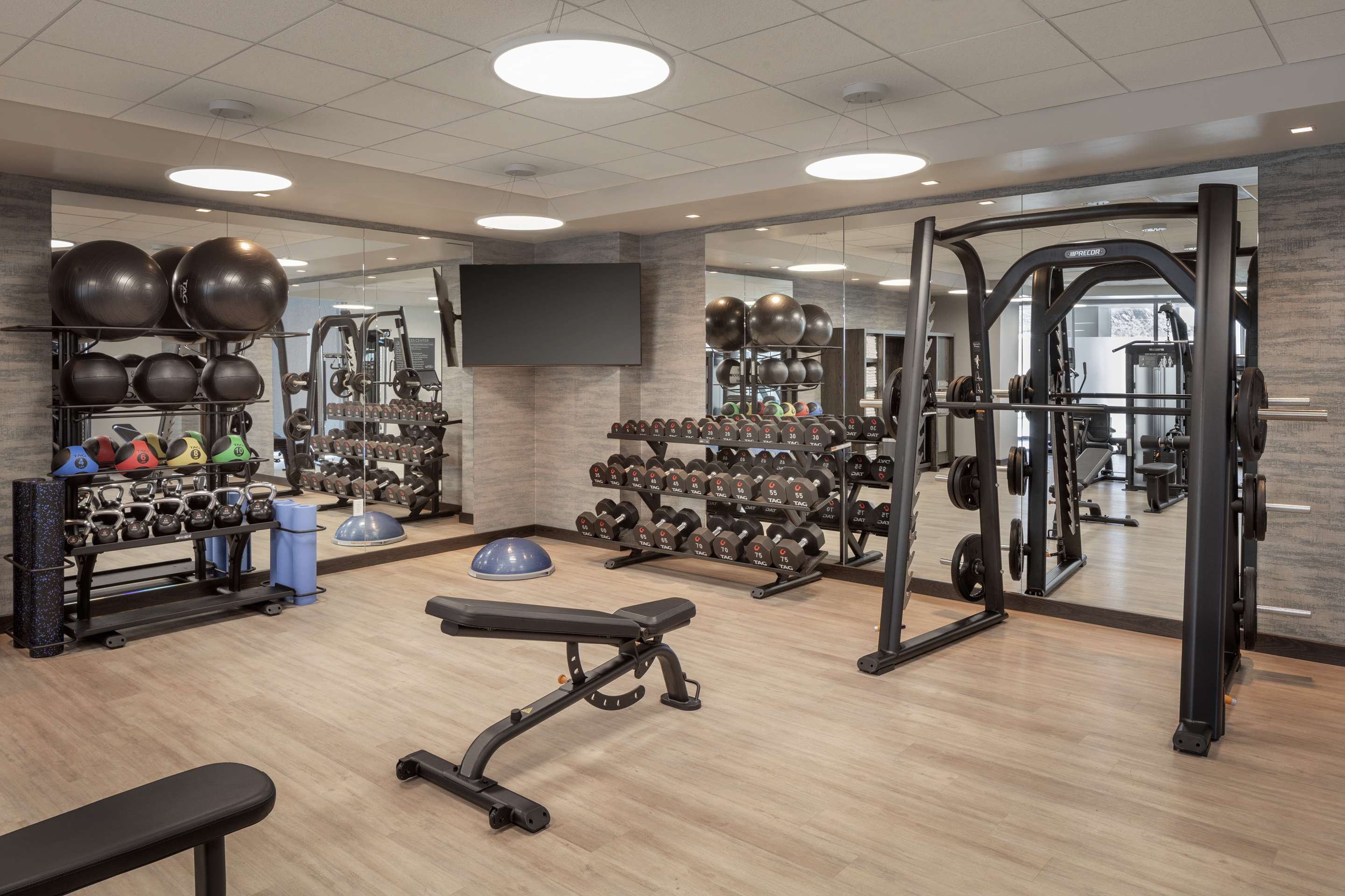 Health club fitness center gym | Caesars Republic Scottsdale