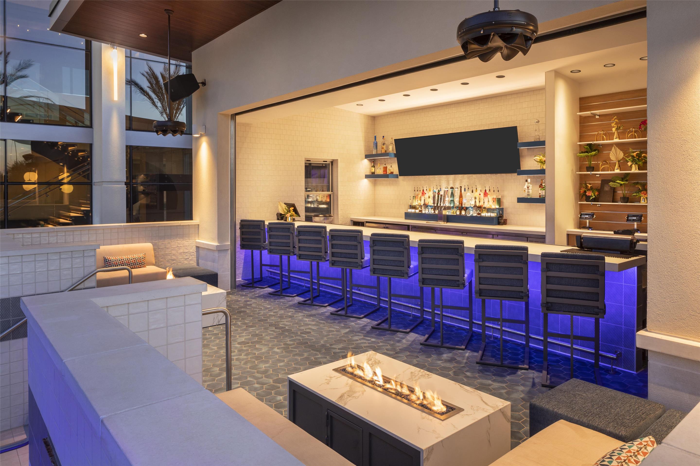 BarLounge | Caesars Republic Scottsdale