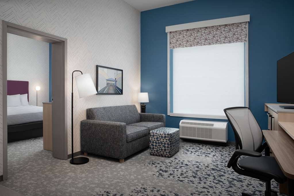 HOME2 SUITES LAKELAND NORTH-guestroom-Guest Room,On-Site.jpg