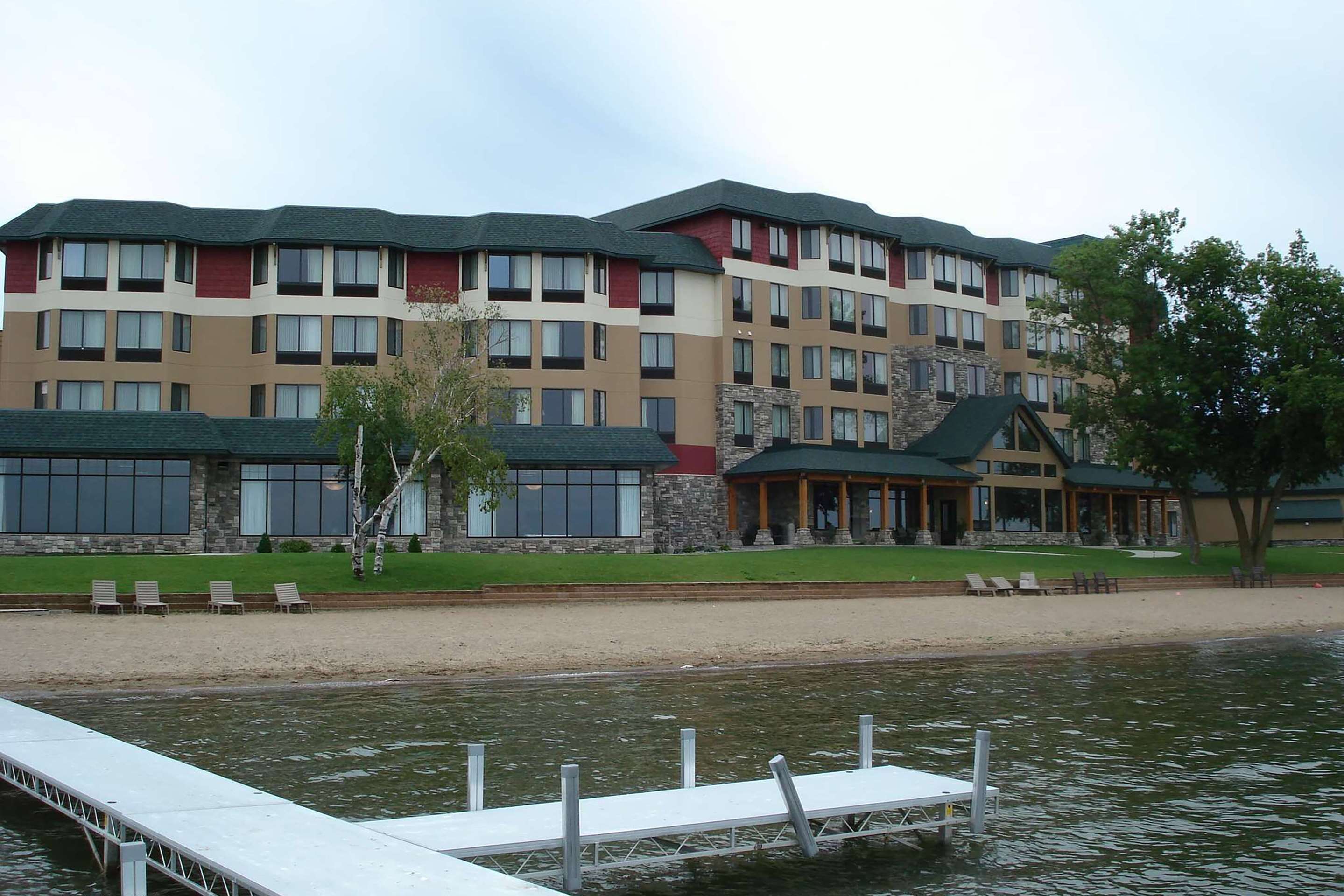 Exterior | SouthShore Hotel on Lake Bemidji, Trademark Coll by Wyndham