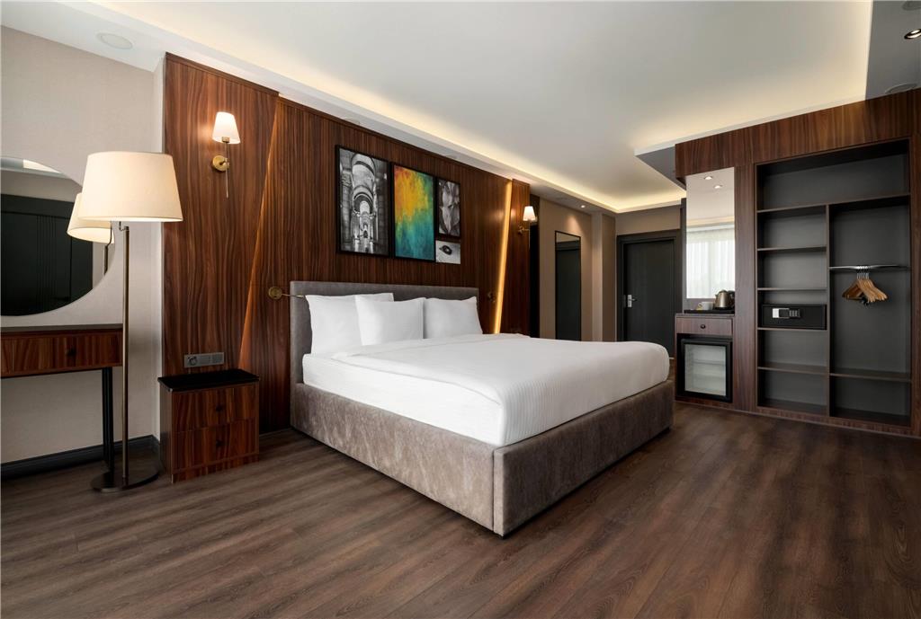 LA QUINTA BY WYNDHAM ISTANBUL KARTA-guestroom-Guest Room,On-Site.jpg