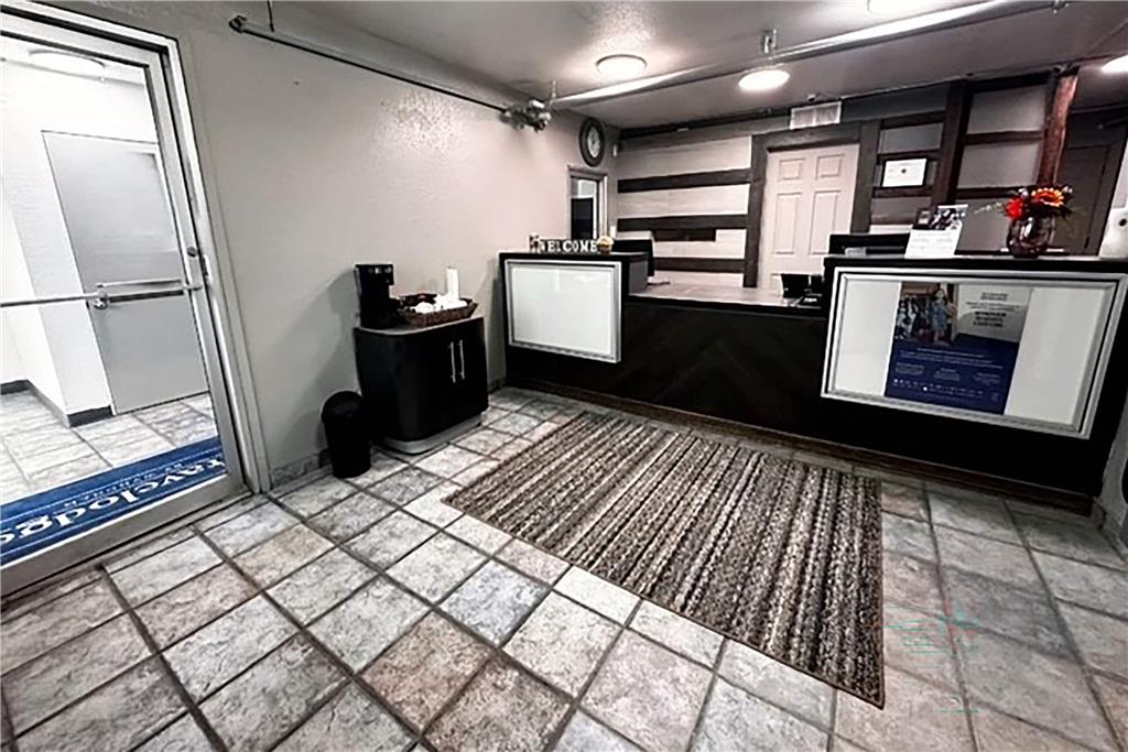 Studio City Suites, a Travelodge by Wyndham