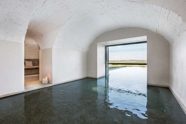 On-Site,Property Amenity,Spa