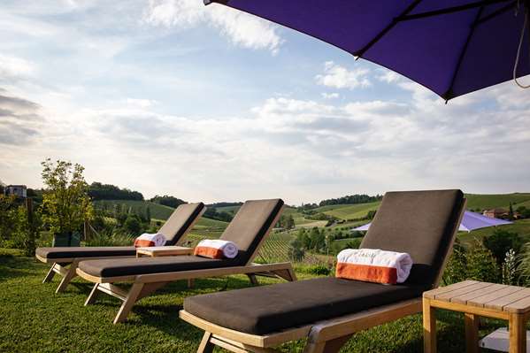 Pool,On-Site,Property Amenity,Recreation
