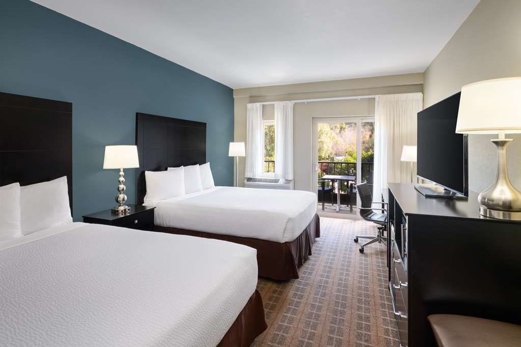 La Cuesta Inn, BW Signature Collection-guestroom-Guest Room,On-Site.jpg